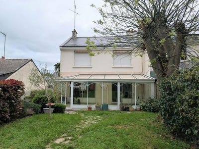 /international/fr/angers-pays-de-la-loire-310108941932/