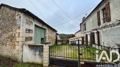 /international/fr/dignac-auvergne-310105011902/