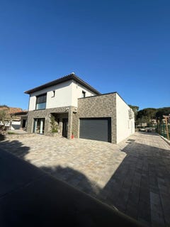 /international/fr/elne-languedoc-roussillon-310098696161/
