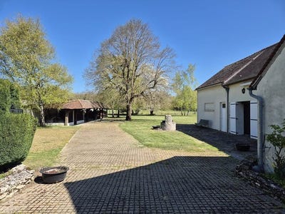 /international/fr/corquilleroy-centre-val-de-loire-120092579337/