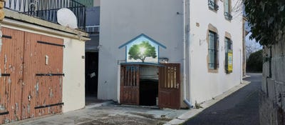 /international/fr/issoire-auvergne-310106406922/