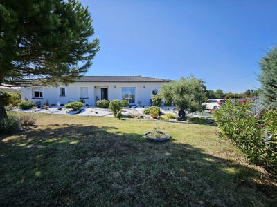 /international/fr/la-chapelle-gonaguet-aquitaine-310107561334/