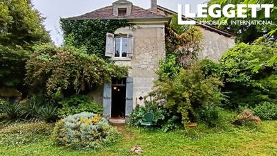 /international/fr/bourdeilles-aquitaine-310103781215/