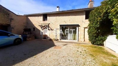 /international/fr/lavoux-charente-310107238423/