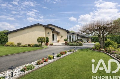 /international/fr/saint-hilaire-de-la-cote-rhone-310104830770/