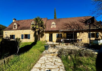 /international/fr/saint-cirq-madelon-midi-pyrenees-310106780398/