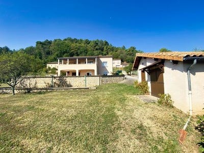 /international/fr/aubenas-rhone-120087257975/