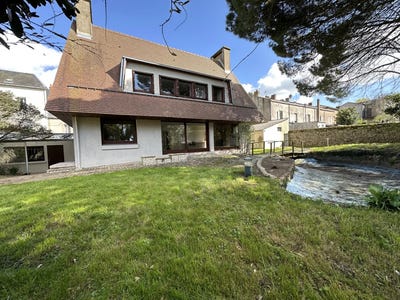 /international/fr/bressuire-charente-310106716314/