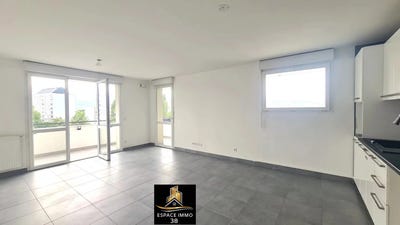 /international/fr/10-avenue-des-etats-generaux-echirolles-rhone-310108704251/