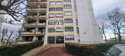 /international/fr/la-chaussee-saint-victor-centre-val-de-loire-310104472013/