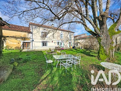 /international/fr/sainte-croix-de-mareuil-aquitaine-310105381742/