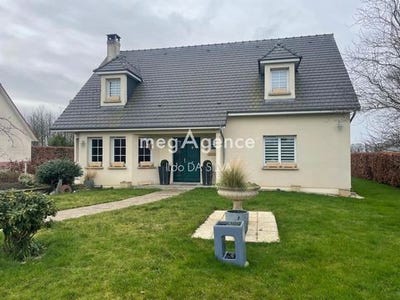 /international/fr/tours-en-vimeu-picardie-310105946277/