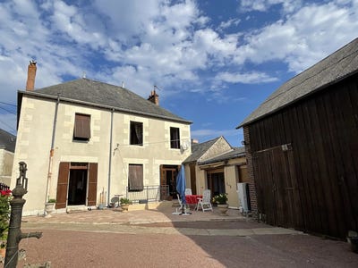 /international/fr/savigne-sur-lathan-centre-val-de-loire-120085735313/