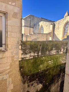 /international/fr/beaucaire-languedoc-roussillon-310105212796/