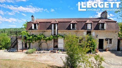 /international/fr/sainte-foy-de-longas-aquitaine-310109863279/