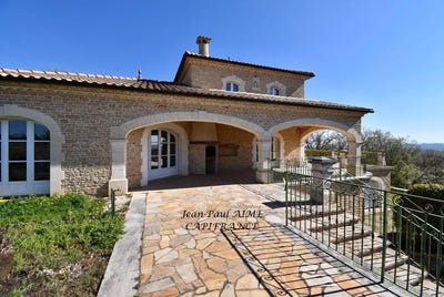 /international/fr/pont-saint-esprit-languedoc-roussillon-310107598827/