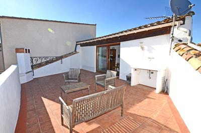 /international/fr/azille-languedoc-roussillon-120090798146/