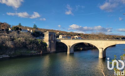 /international/fr/ruoms-rhone-310096268909/