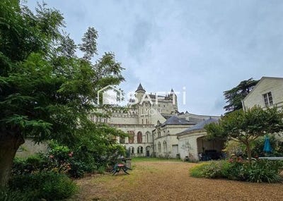 /international/fr/saumur-pays-de-la-loire-310099658668/