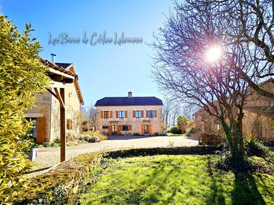 /international/fr/la-chapelle-aubareil-aquitaine-310107951153/
