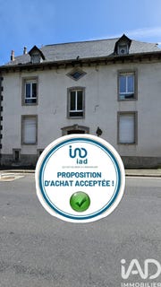 /international/fr/vic-sur-cere-auvergne-310106416566/