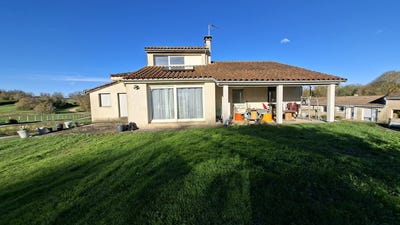 /international/fr/gramat-midi-pyrenees-310107579234/