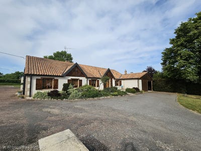 /international/fr/valigny-auvergne-310106744508/