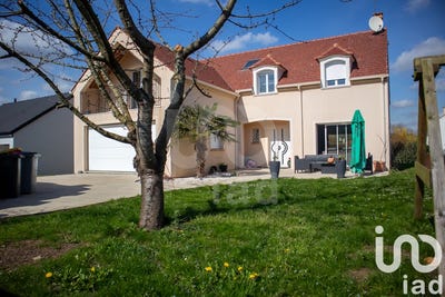 /international/fr/ferolles-attilly-ile-de-france-310098472444/