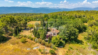 /international/fr/fayence-provence-alpes-cote-d-azur-310109096530/