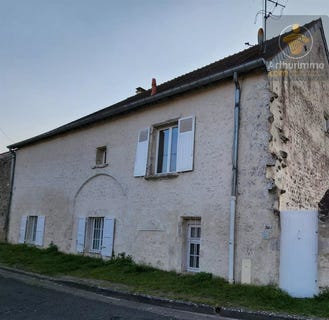/international/fr/beaugency-centre-val-de-loire-310106835698/