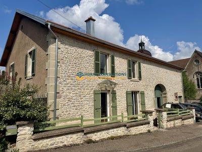 /international/fr/luxeuil-les-bains-franche-comte-310106798027/