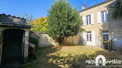 /international/fr/cognac-charente-310107529907/