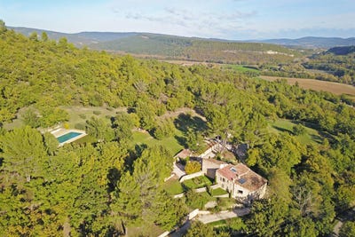 /international/fr/saint-martin-de-castillon-provence-alpes-cote-d-azur-310098060299/