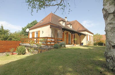 /international/fr/gourdon-midi-pyrenees-310108974509/