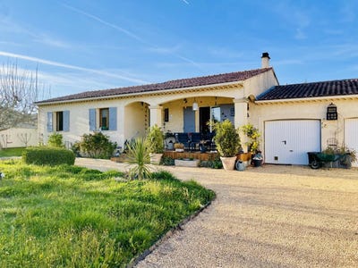 /international/fr/roaix-provence-alpes-cote-d-azur-310107296009/