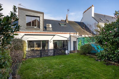 /international/fr/nantes-pays-de-la-loire-310120008198/