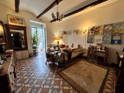 /international/fr/besseges-languedoc-roussillon-310108367062/