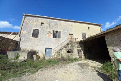 /international/fr/uzes-languedoc-roussillon-310102182816/