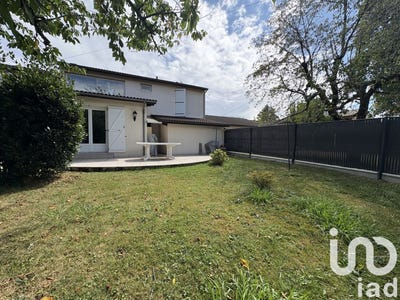 /international/fr/pau-rhone-310101483497/