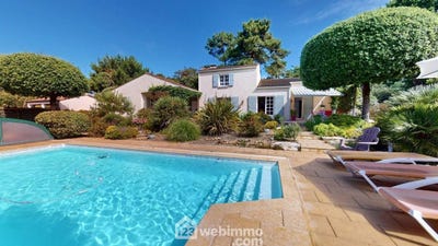 /international/fr/jard-sur-mer-pays-de-la-loire-310108973603/