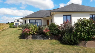 /international/fr/telgruc-sur-mer-brittany-310098875528/