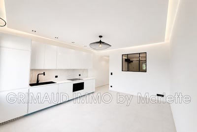 /international/fr/sainte-maxime-provence-alpes-cote-d-azur-310108465650/