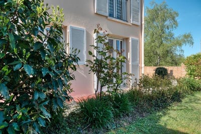/international/fr/jouars-pontchartrain-ile-de-france-310099725408/?lang=zh-cn