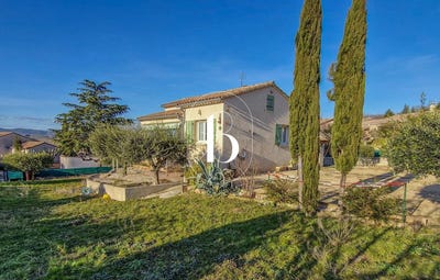 /international/fr/barjac-midi-pyrenees-310107837845/
