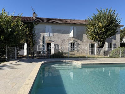 /international/fr/buzet-sur-baise-aquitaine-310110348631/