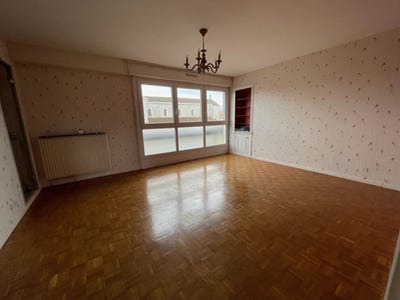 /international/fr/montceau-les-mines-burgundy-310108188452/