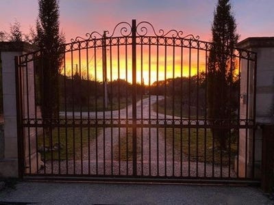 /international/fr/beaucaire-languedoc-roussillon-310105517528/