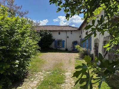/international/fr/dournazac-limousin-310100115262/