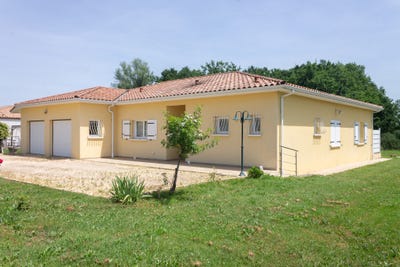 /international/fr/saint-etienne-de-fougeres-aquitaine-310108515641/
