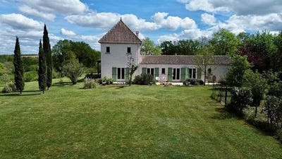 /international/fr/saint-eutrope-de-born-aquitaine-310107473227/